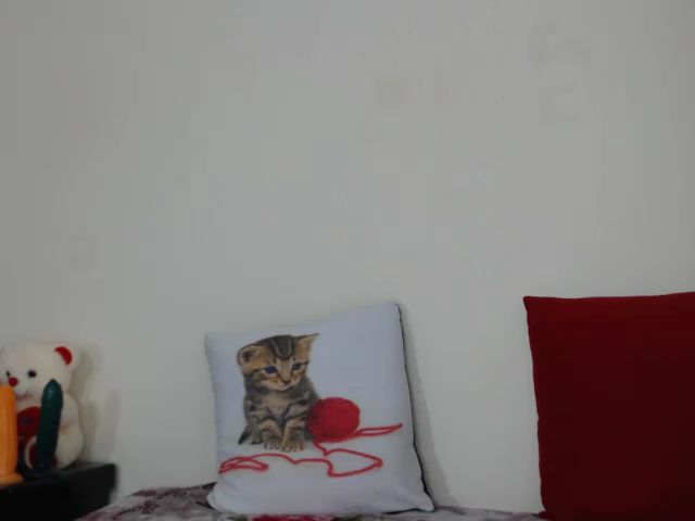 Live sex webcam photo for cata122 #266618884