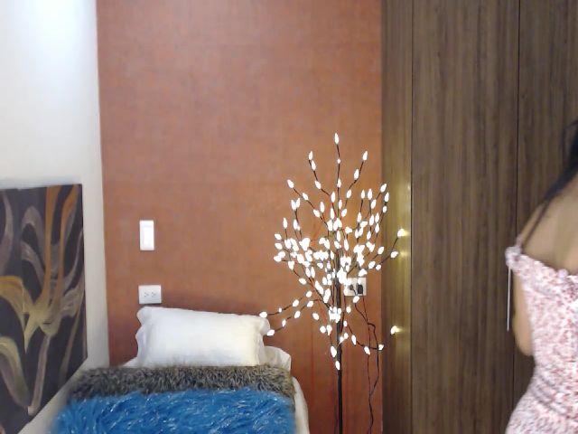 Live sex webcam photo for Forevermanu #266709111