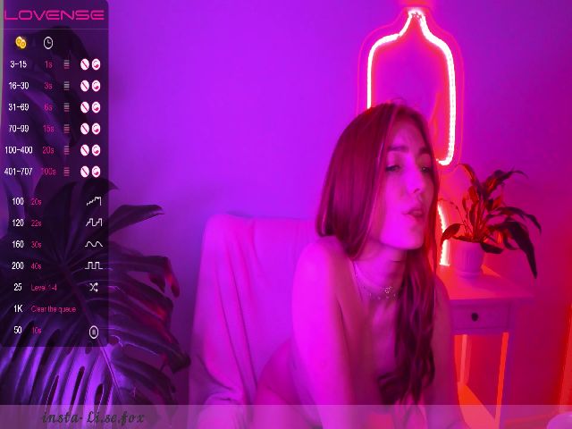 Live sex webcam photo for LiseFox #266610025