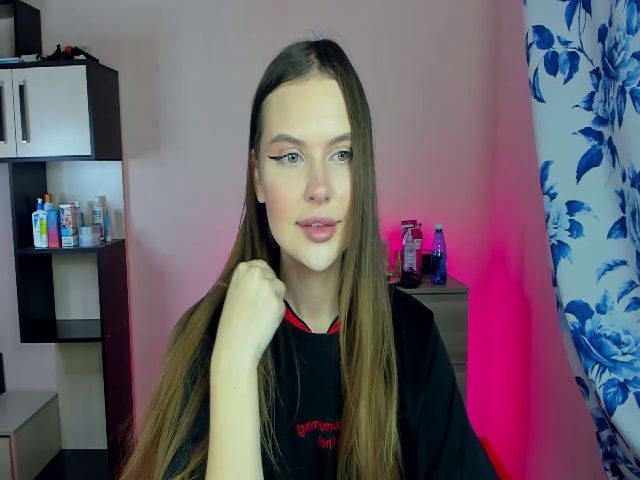 Live sex webcam photo for Daisymarly #266910144