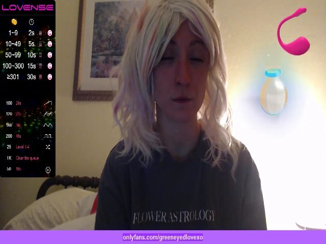 Live sex webcam photo for xKawaiiQueenx #266618814