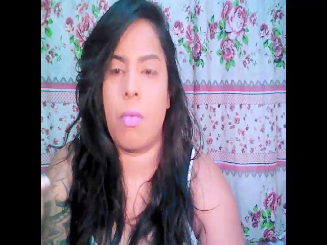 Live sex webcam photo for Indiantopaz69 #266667964