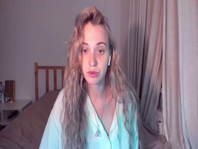 Live sex webcam photo for Uvirtualfrnd #266840005