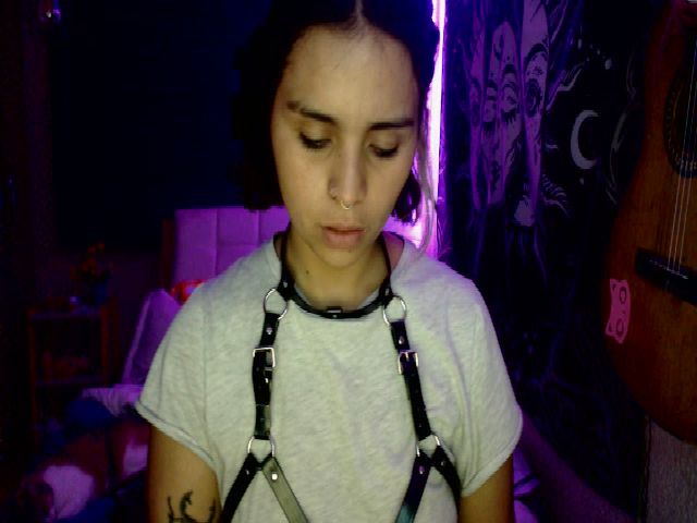Live sex webcam photo for Sexygoddess20 #266677336