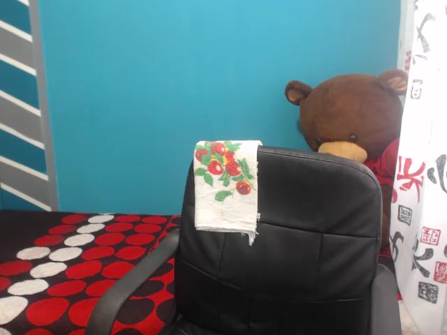 Live sex webcam photo for AntonelaConti #266724811