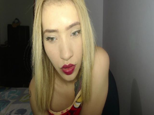 Live sex webcam photo for KellyUnicorn #266616273