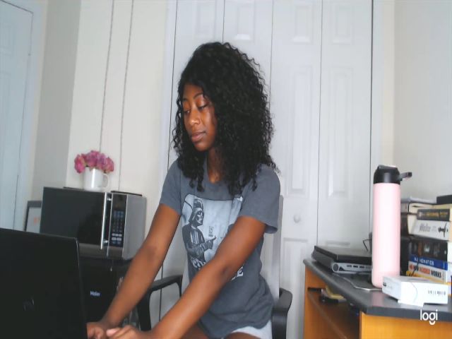 Live sex webcam photo for Seven #266730460