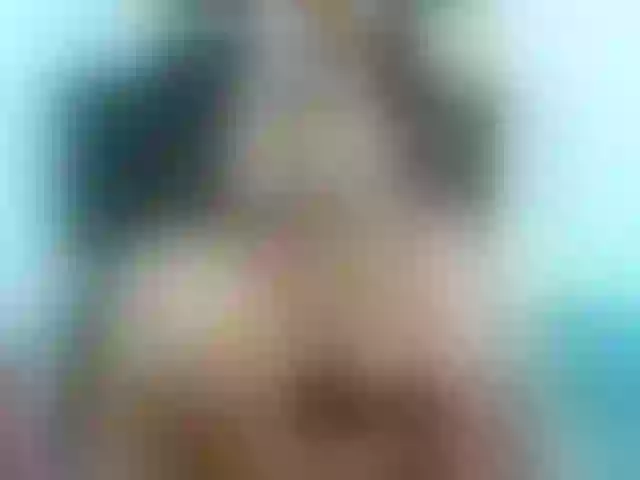 Live sex webcam photo for miaxnoah #266562464