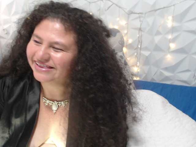 Live sex webcam photo for Sashaxx1 #266823973