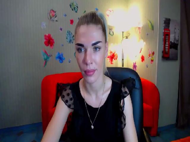 Live sex webcam photo for Sendy_White #266628632