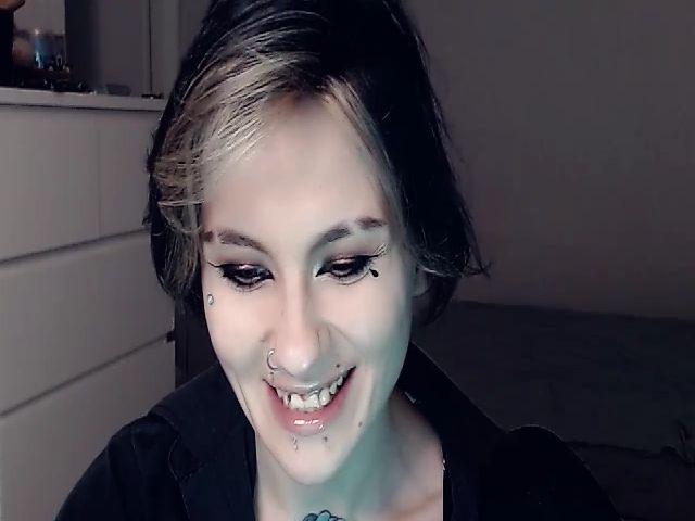Live sex webcam photo for Hella_Hell #266760596