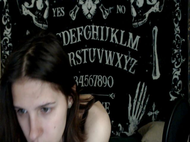 Live sex webcam photo for FoundError404 #266581308