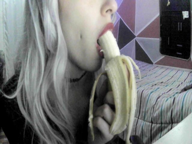 Live sex webcam photo for PeytonRiley #266614298