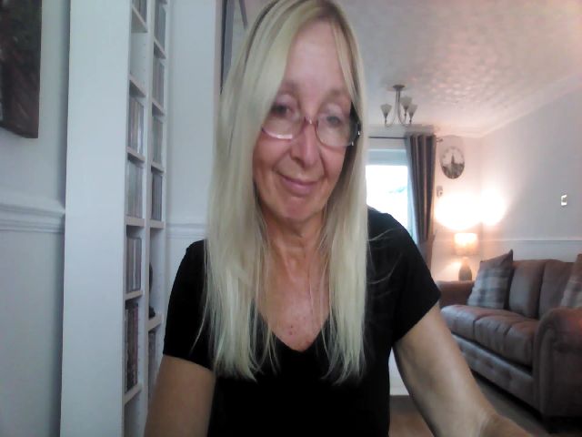 Live sex webcam photo for Farfallaxx #266743866