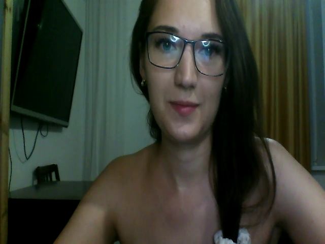 Live sex webcam photo for VeronaDream #266859228