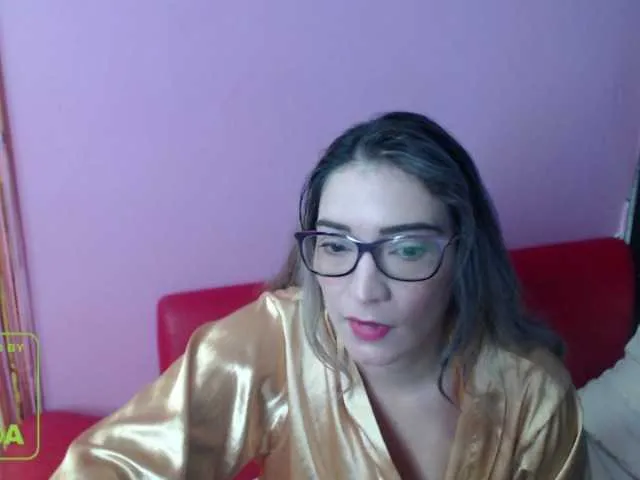 Live sex webcam photo for jeniferblanco #267122656