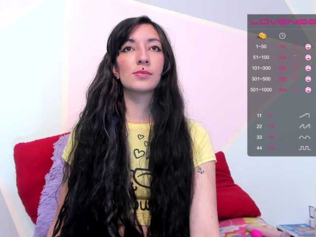 Live sex webcam photo for Violetatoo #267039629