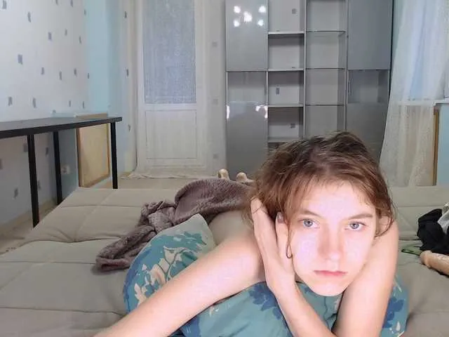 Live sex webcam photo for CassySweetKit #267241421