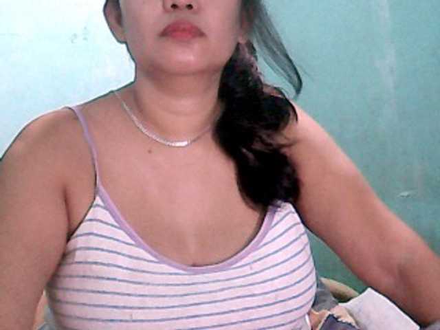 Live sex webcam photo for wildmom4u #267122755