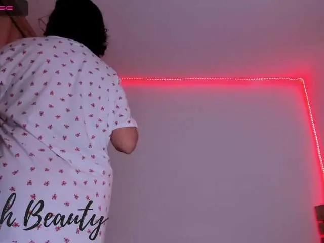 Live sex webcam photo for Noah-Beauty #267038348