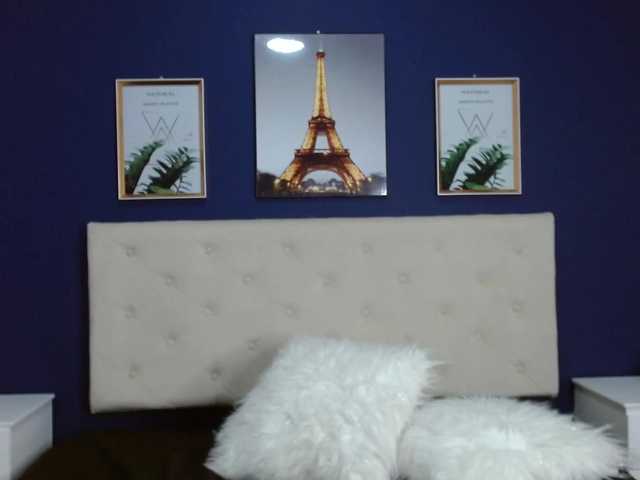 Live sex webcam photo for Zafiro08 #266938090