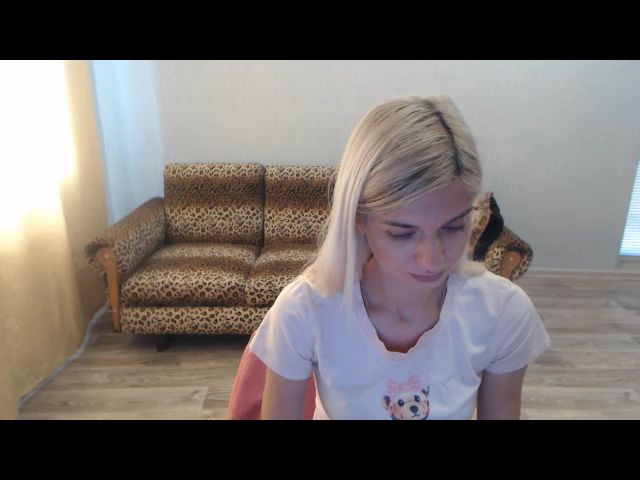 Live sex webcam photo for SexyBeatriice #267038895