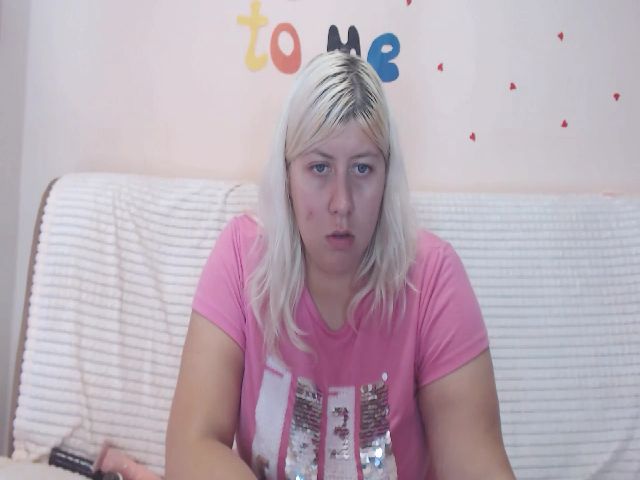 Live sex webcam photo for Kylie_Pag #267043489