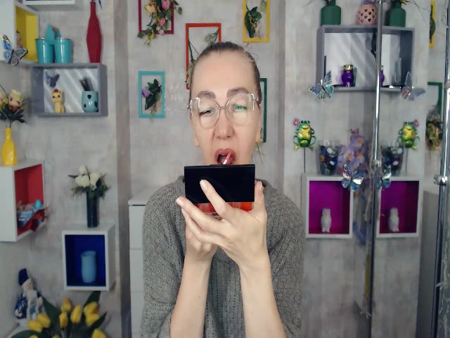 Live sex webcam photo for Greybunny #267108287