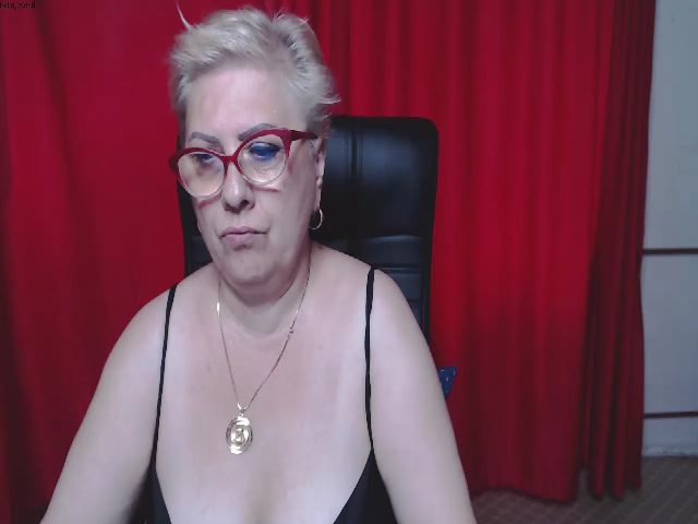 Live sex webcam photo for Sexylynette4u #267046037