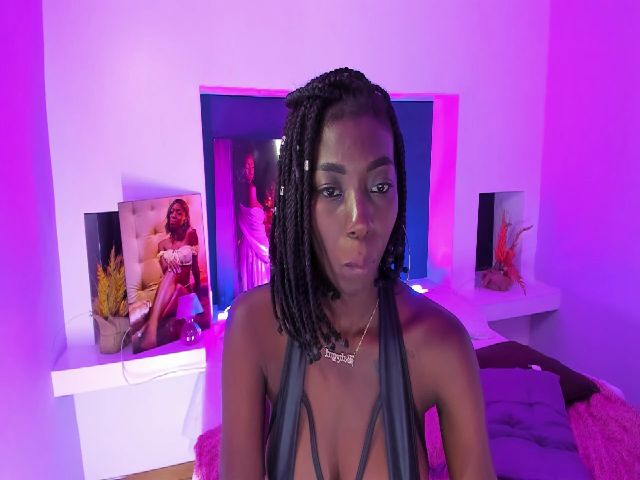 Live sex webcam photo for Channelsmalls #266933492