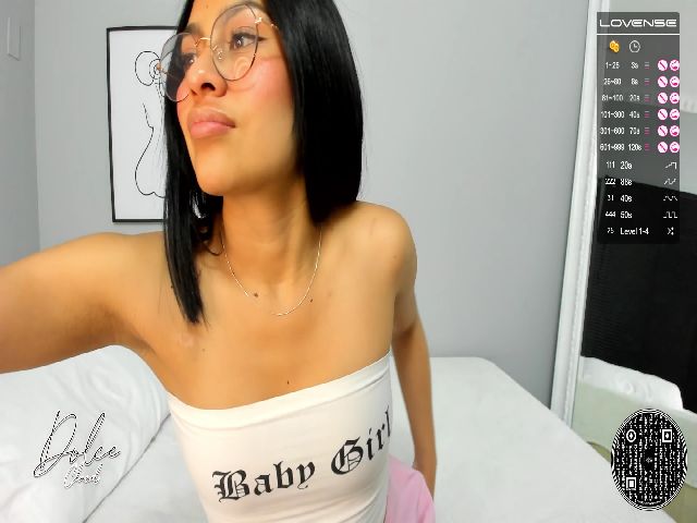 Live sex webcam photo for Dolce_chanel #267305860
