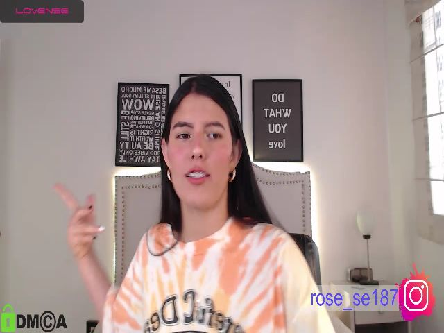 Live sex webcam photo for Rose_se #267279600