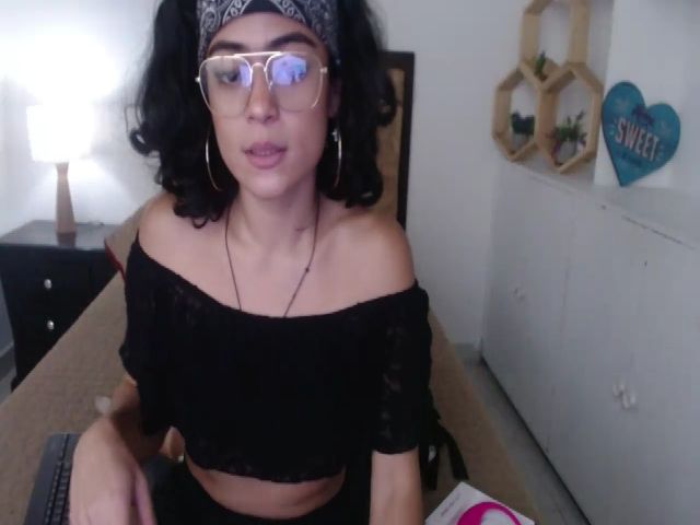 Live sex webcam photo for Manelik_benz #267289539