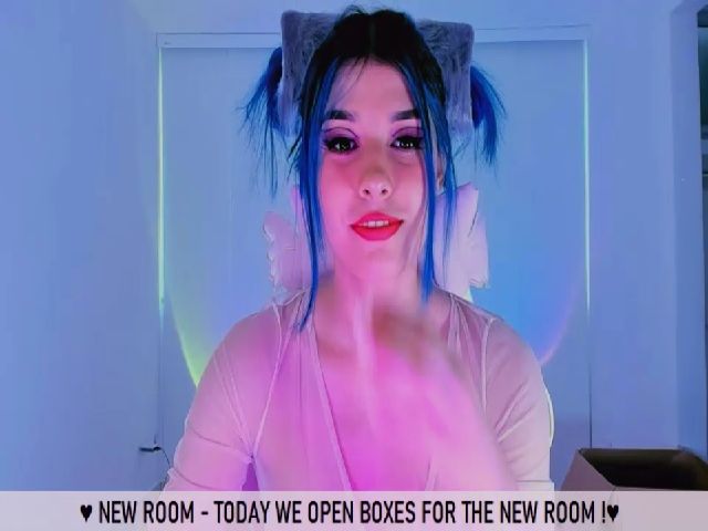 Live sex webcam photo for Agostinha_Red #267331618