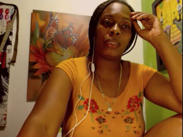 Live sex webcam photo for zoenaomi #266954445