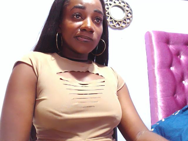 Live sex webcam photo for CristalClock #267032617