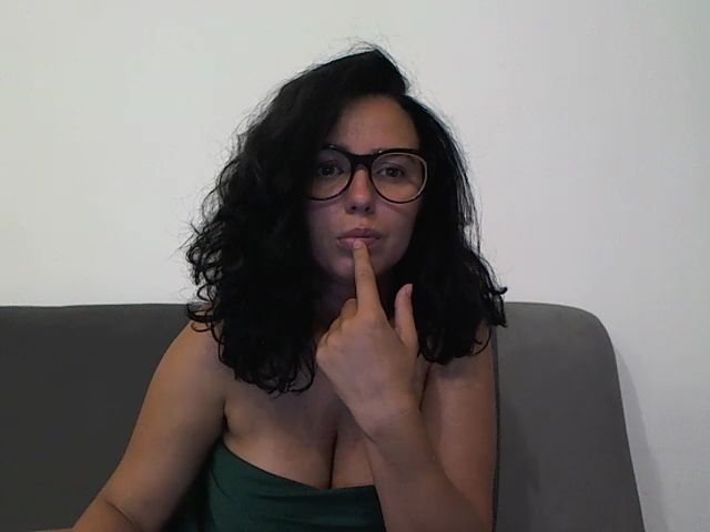 Live sex webcam photo for HotErikka #267004249