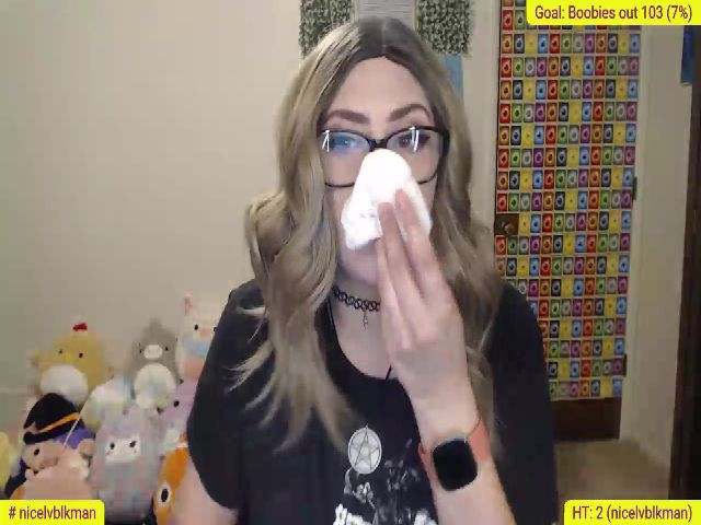 Live sex webcam photo for Violet_Rae_ #267015800