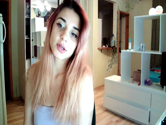 Live sex webcam photo for Lexy_hott #267237149