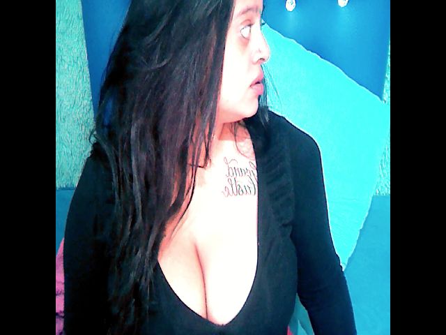 Live sex webcam photo for Sexyval4u #267093017