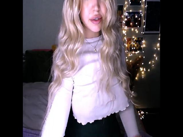 Live sex webcam photo for Shy_Girll_ #267098368