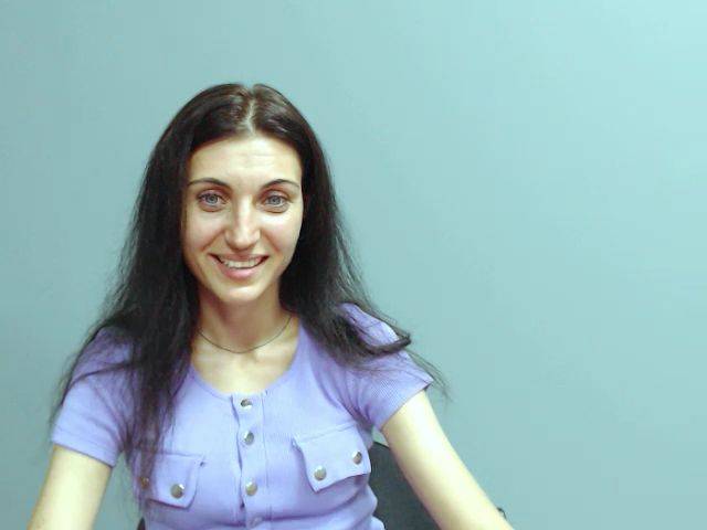 Live sex webcam photo for Miss_Vivian #267271672