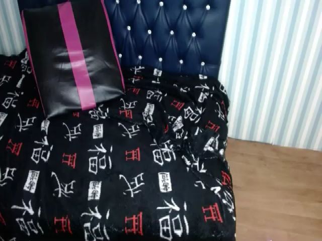 Live sex webcam photo for Victorial_ #267224847