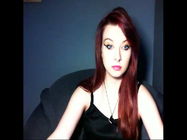 Live sex webcam photo for VirginLuna18 #267143028