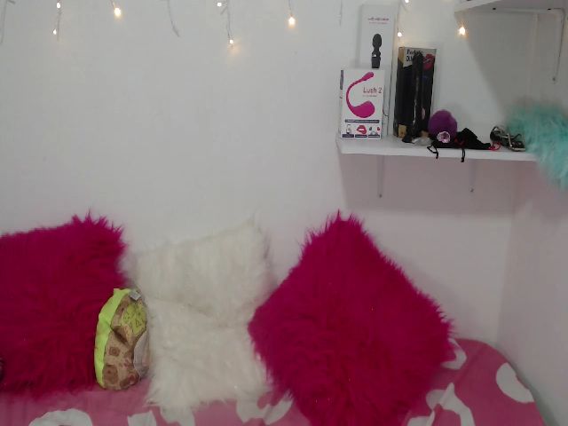 Live sex webcam photo for daddys_girl_x #267293858