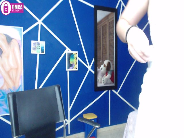 Live sex webcam photo for Angelin_cute #267293385