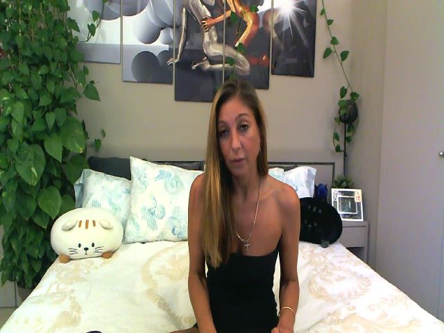 Live sex webcam photo for Irinkagata #267196044