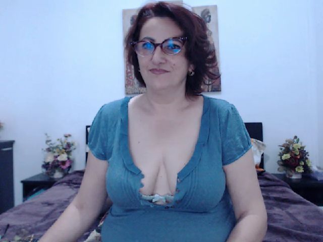 Live sex webcam photo for Elssye #267005542