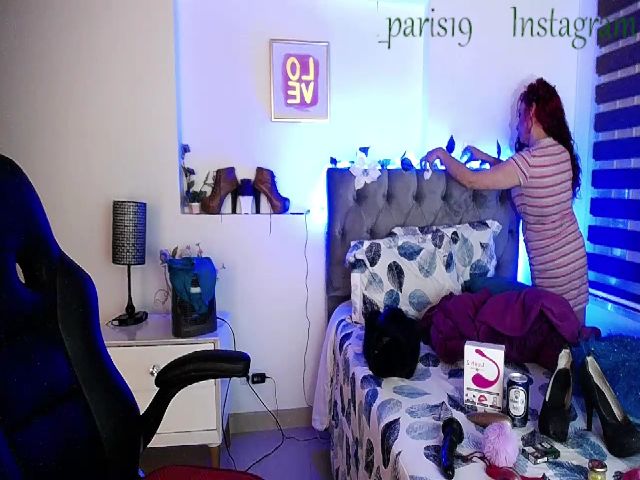 Live sex webcam photo for Cristal_19 #267080188