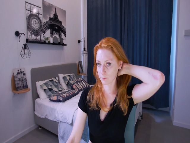 Live sex webcam photo for SabrinaGinger #267079569